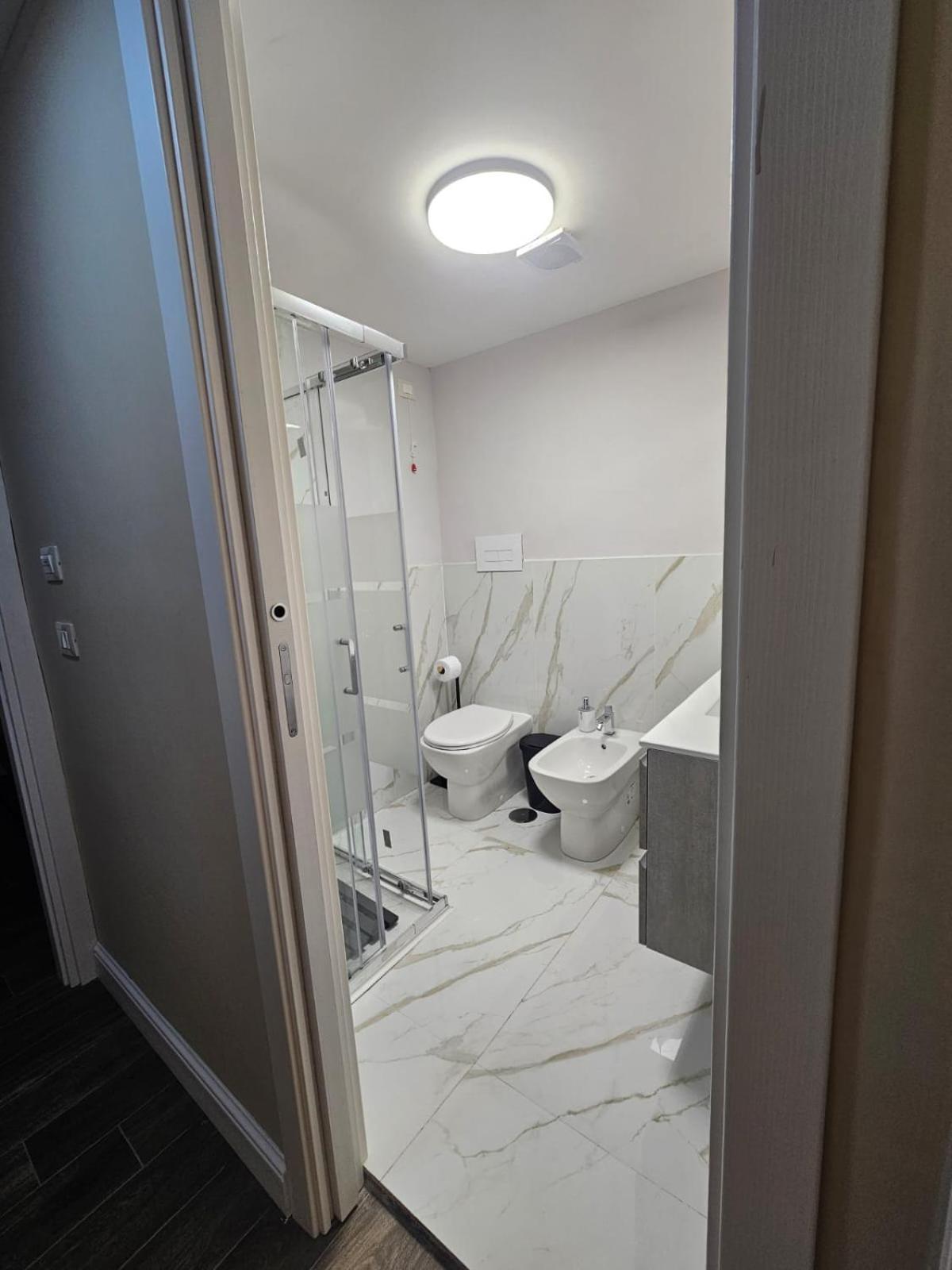 Bed and Breakfast Napoli The Charme Exterior foto