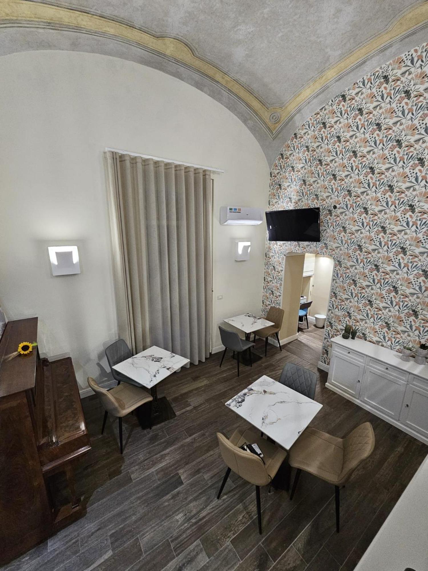 Bed and Breakfast Napoli The Charme Exterior foto