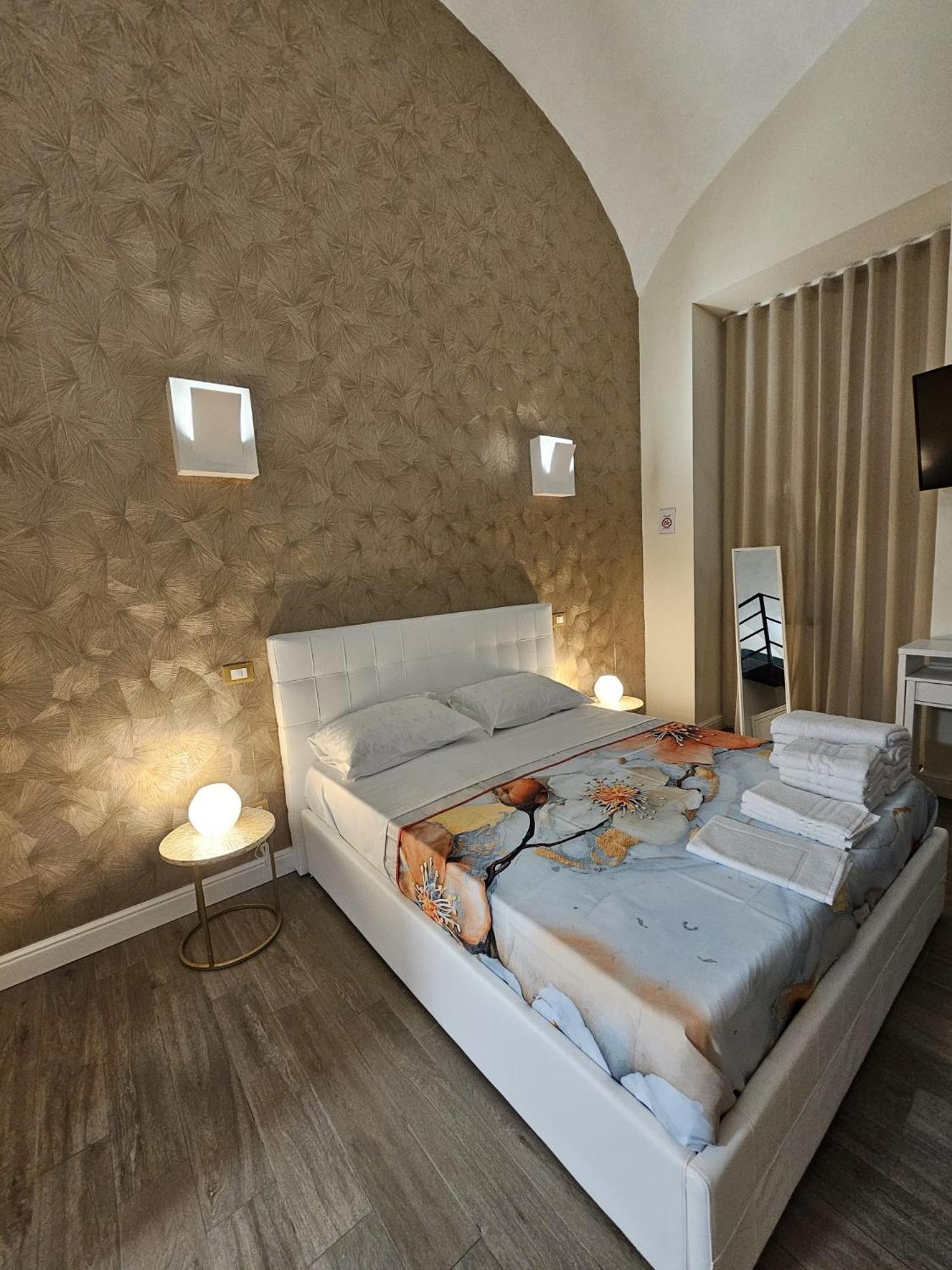 Bed and Breakfast Napoli The Charme Exterior foto