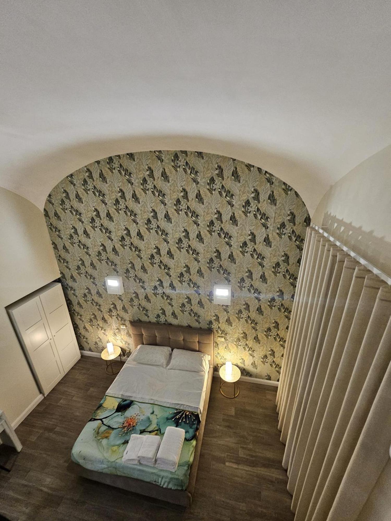 Bed and Breakfast Napoli The Charme Exterior foto
