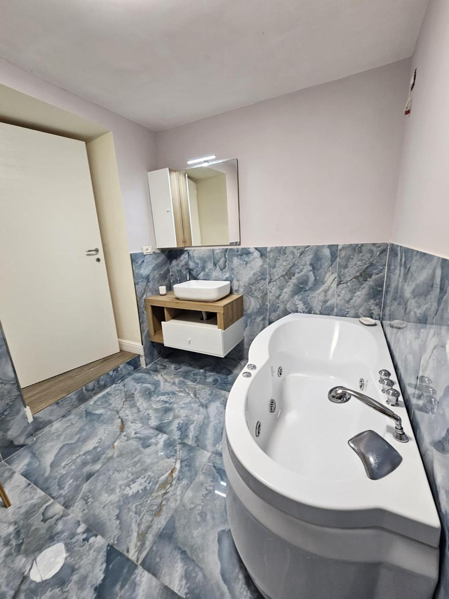 Bed and Breakfast Napoli The Charme Exterior foto