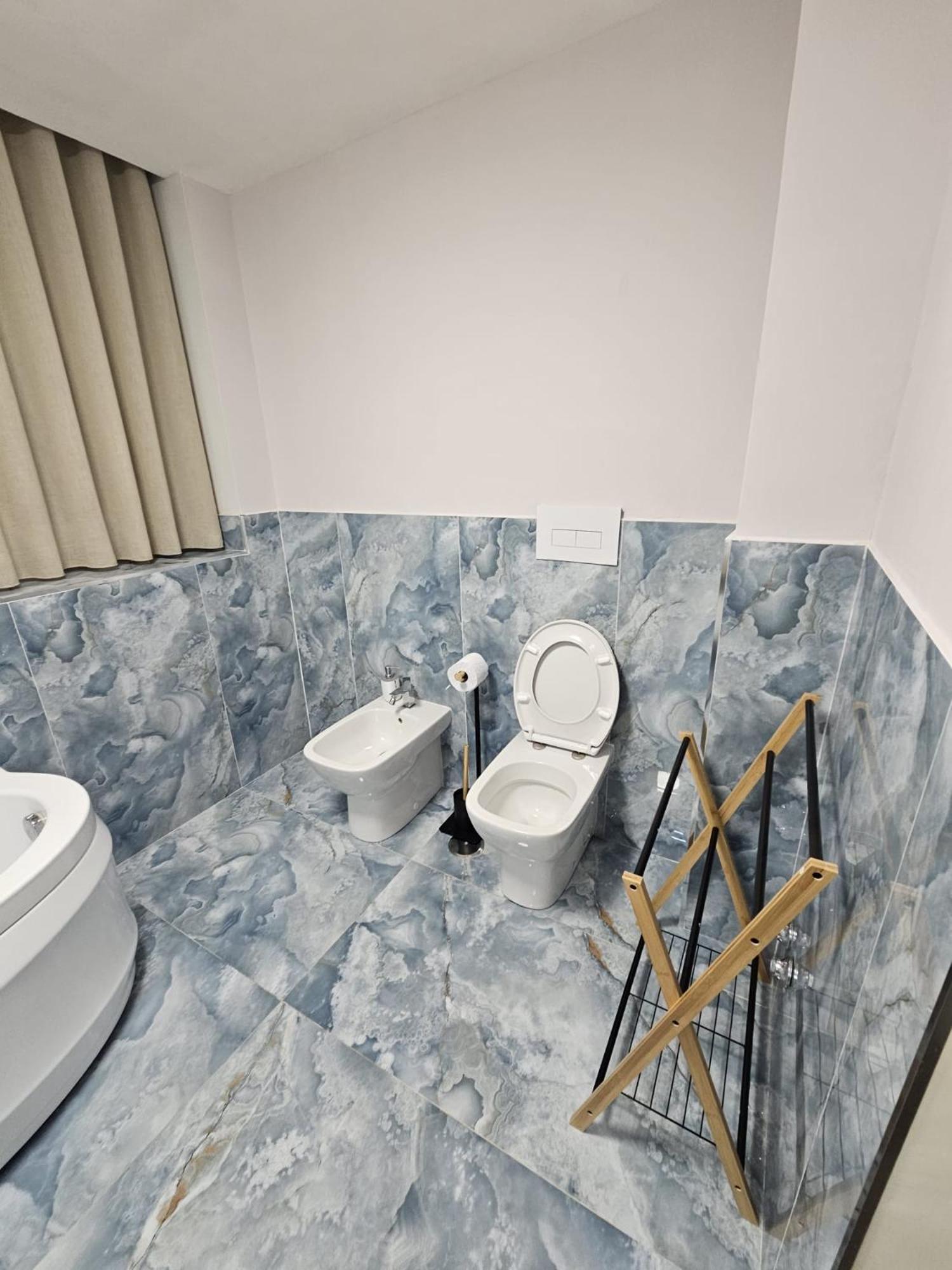 Bed and Breakfast Napoli The Charme Exterior foto