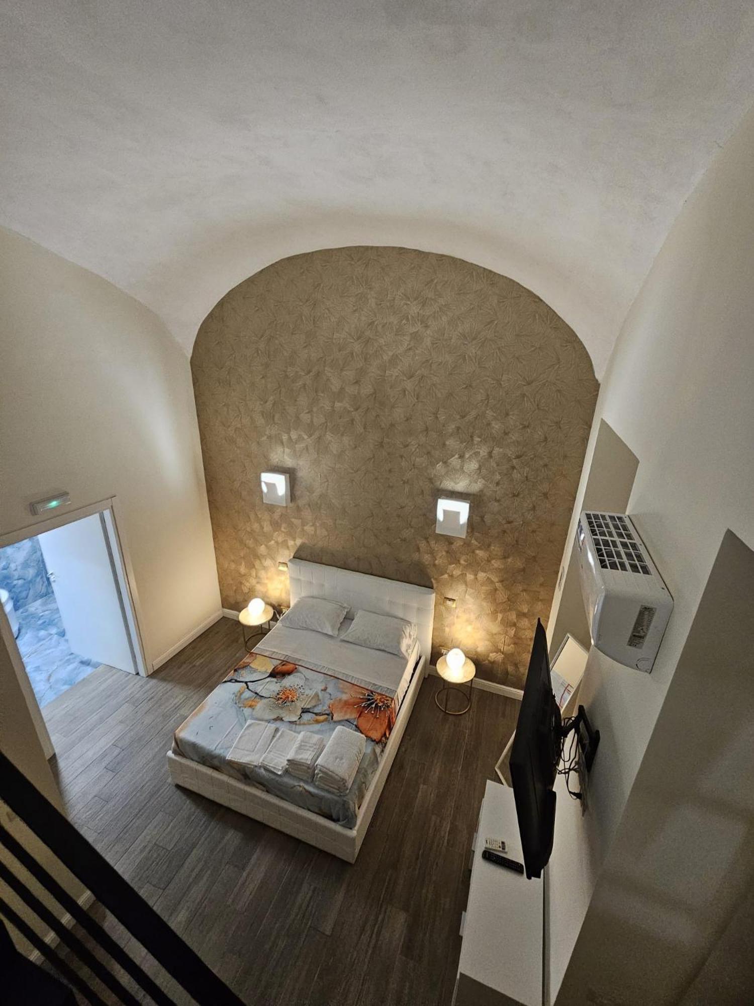 Bed and Breakfast Napoli The Charme Exterior foto